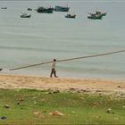 Vietnam, Phu Quoc: Auf dem Weg zur Arbeit (1)