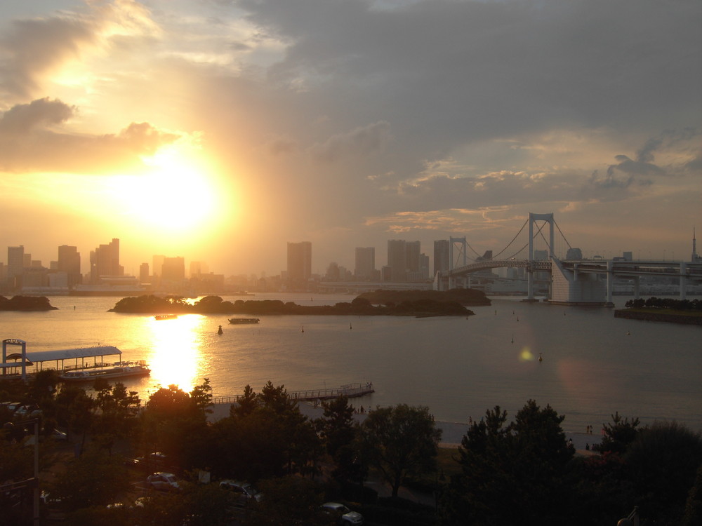 View of the Rainbow bridge in Tokyo, Japan 2008