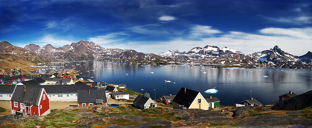 View over Taasilaq