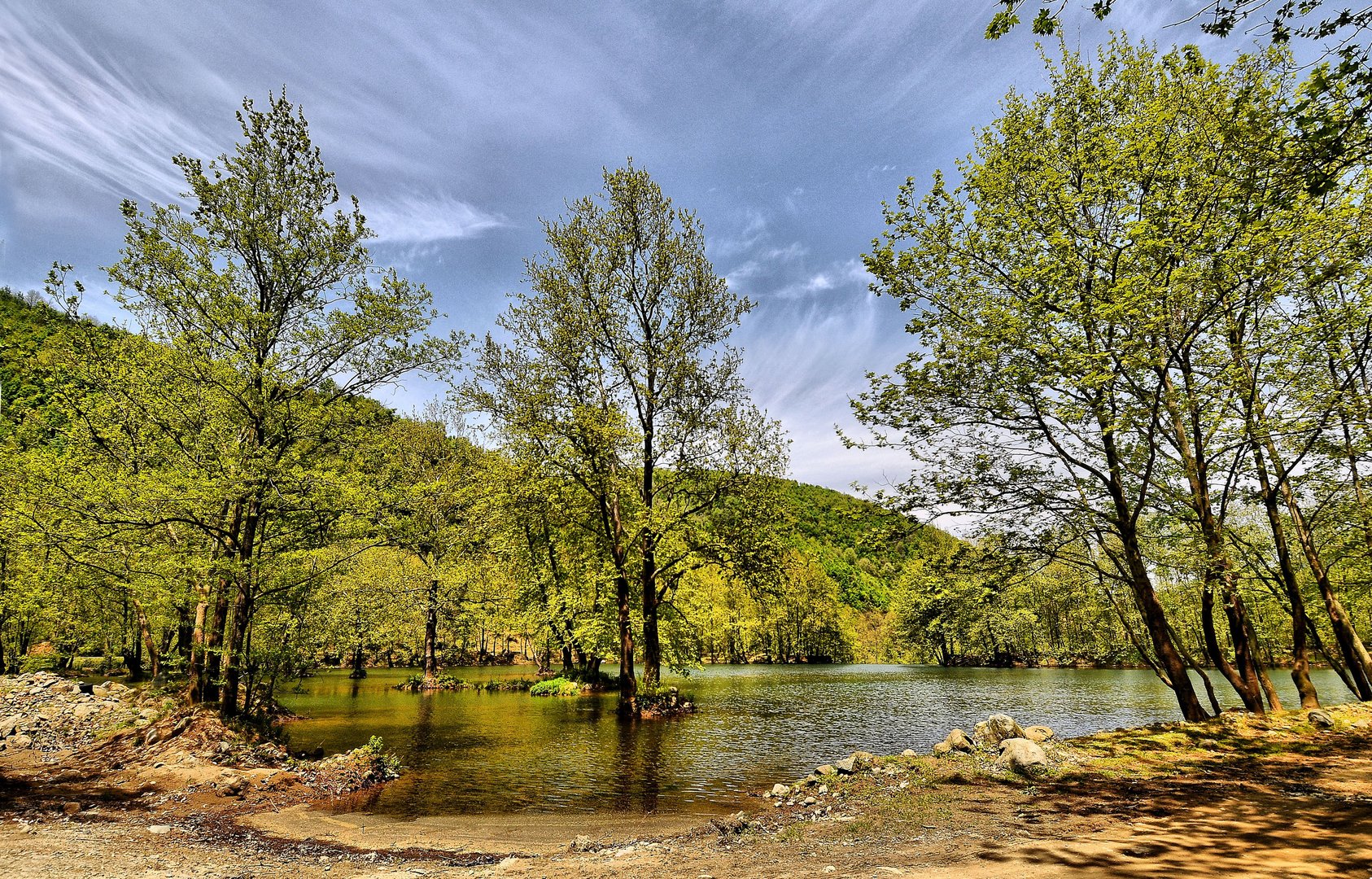 View to Dipsiz lake