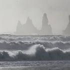 Vik i Myrdal - Reynisdrangar-Felsen im Süden von Island