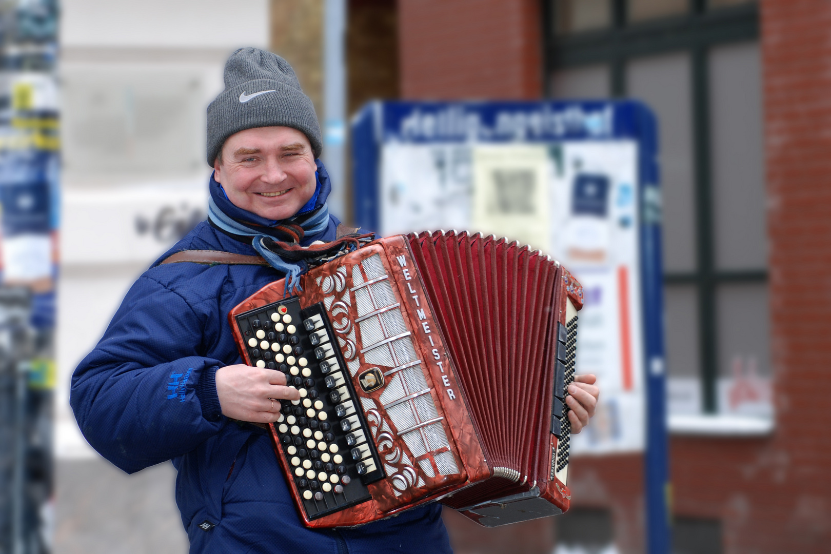 Viktor, Akkordeonspieler