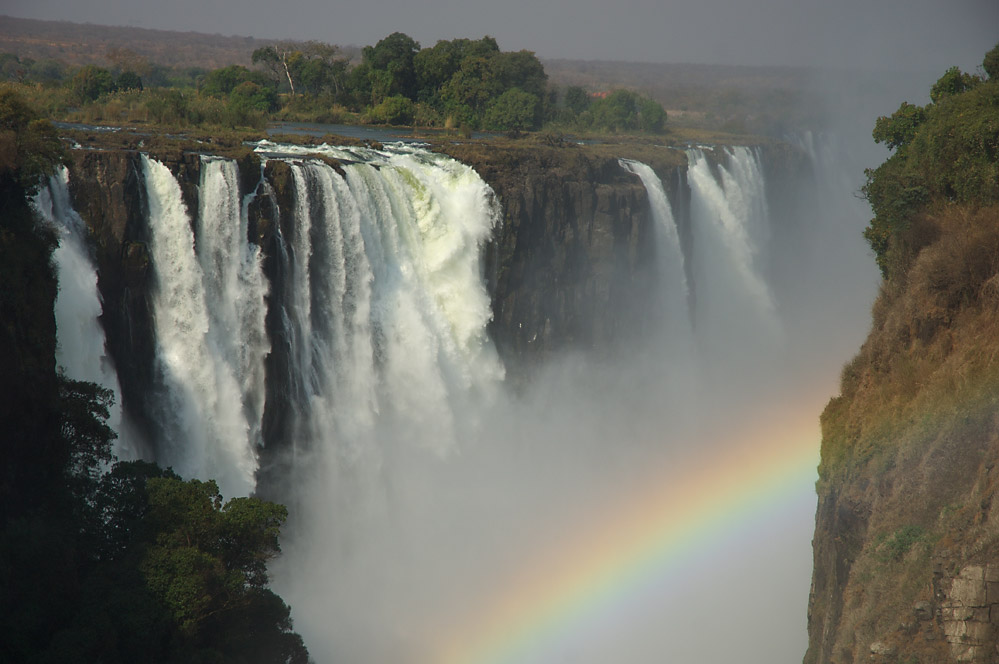 ViktoriaFalls von Zimbabwe aus Blick auf Zambia