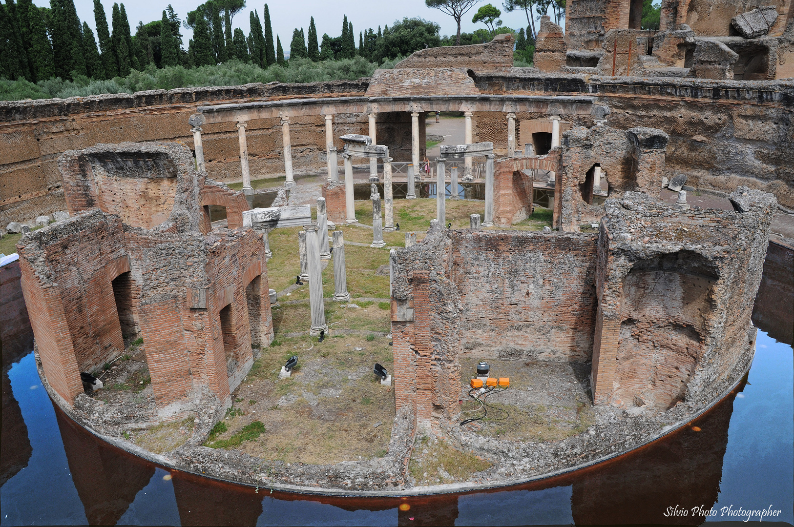 Villa Adriana-Luogo di meditazione (dedicata a Claudine Capello)