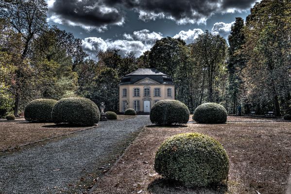 Villa am Ende des Parks