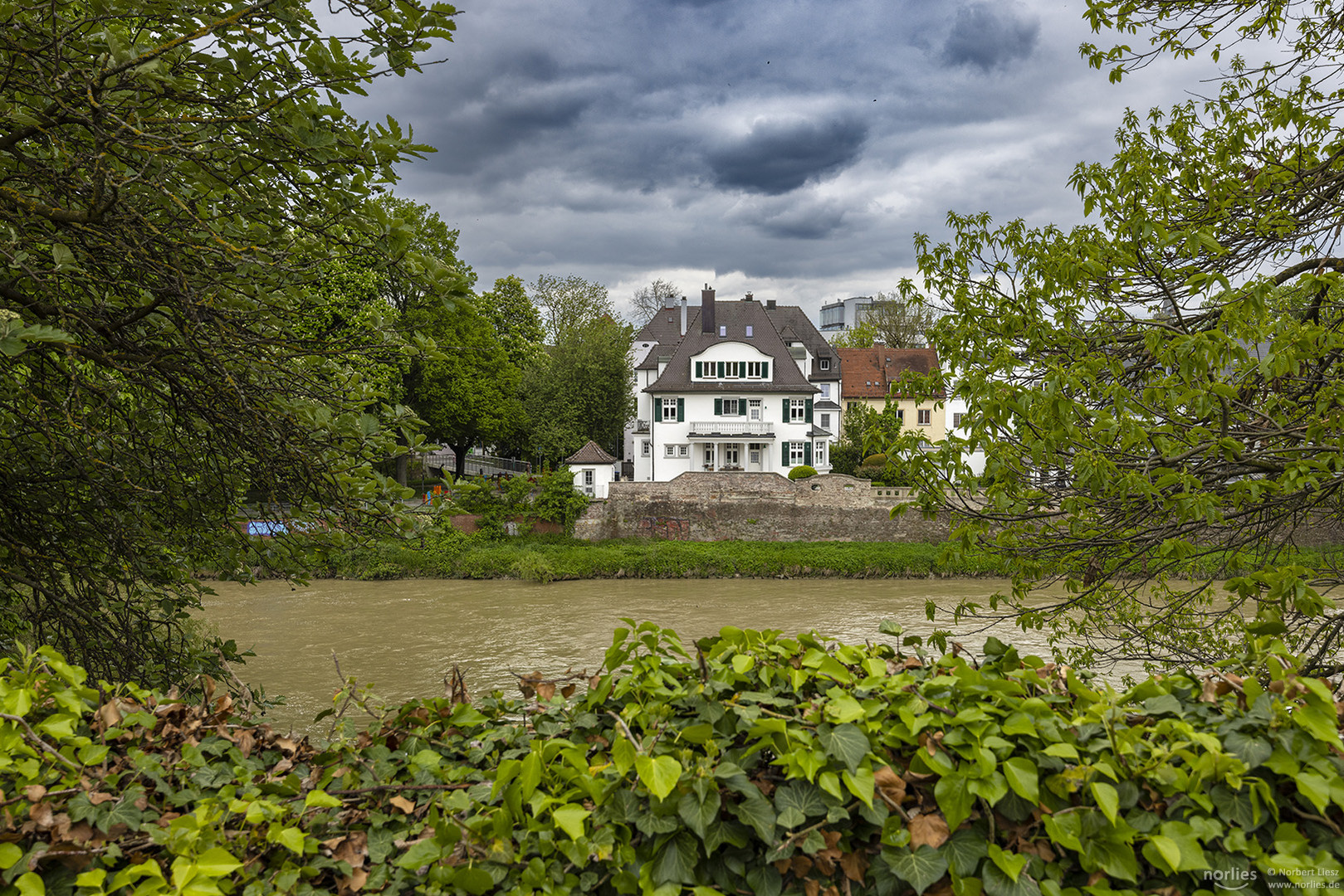 Villa an der Donau