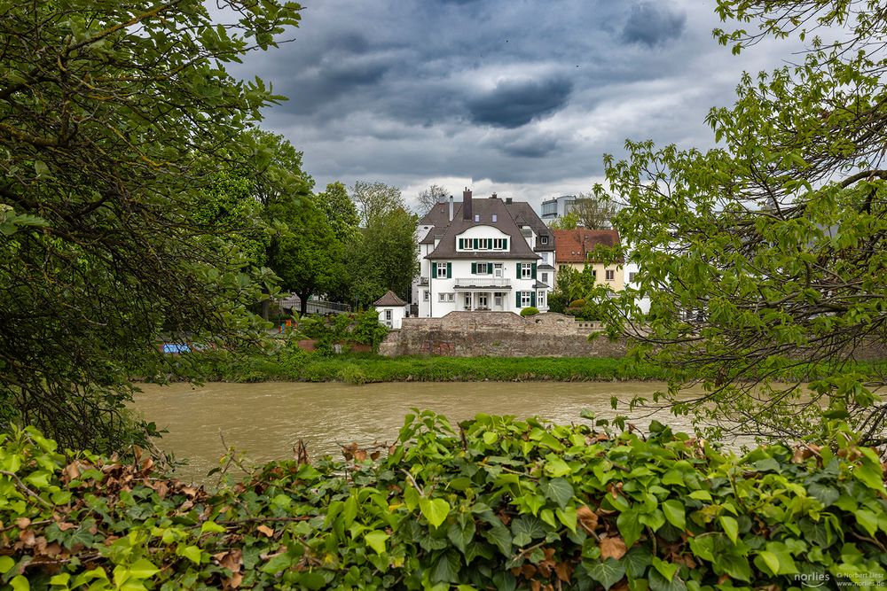 Villa an der Donau