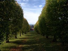 Villa Bergfried und Park 02