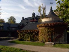 Villa Bergfried und Park 09