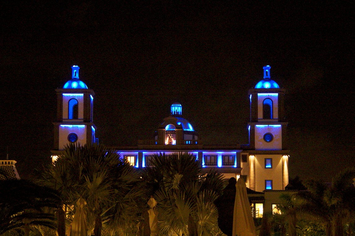 Villa del Conde Night