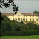Villa Fumanelli..nel suo ampio e verde parco...