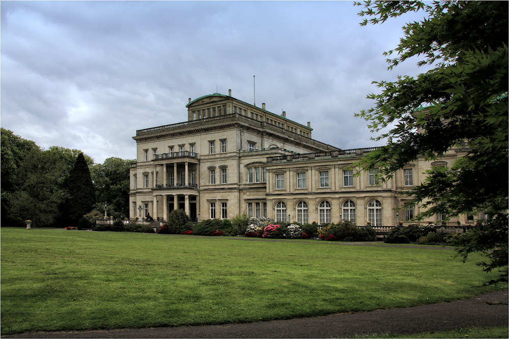 VILLA HÜGEL -2-