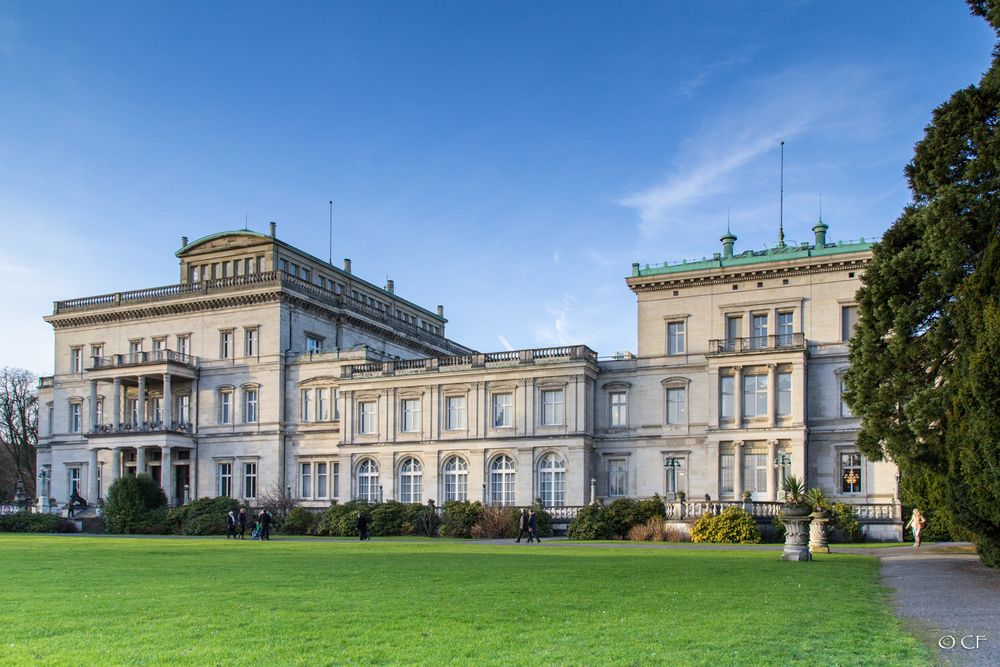 Villa Hügel Ansicht vom Garten