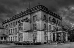 Villa Hügel gestern kurz vor dem Wolkenbruch