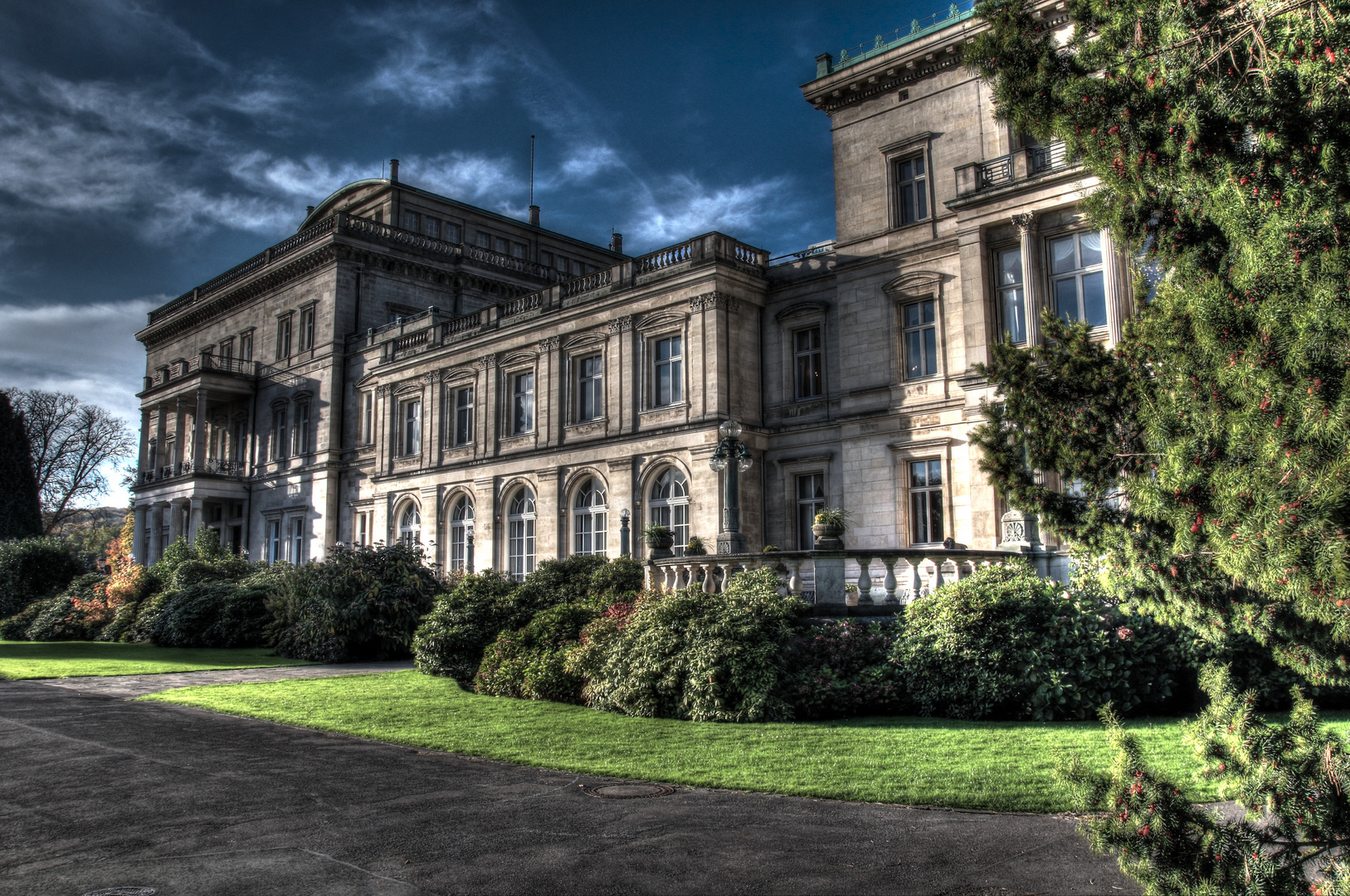 Villa Hügel von hinten, HDR