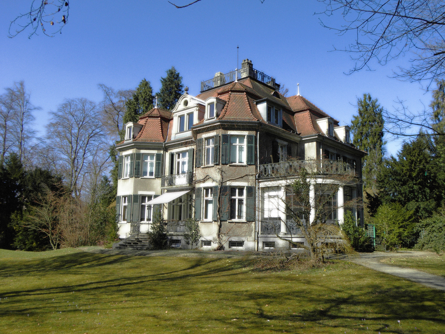 Villa im Grünen