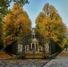 Villa im Herbst