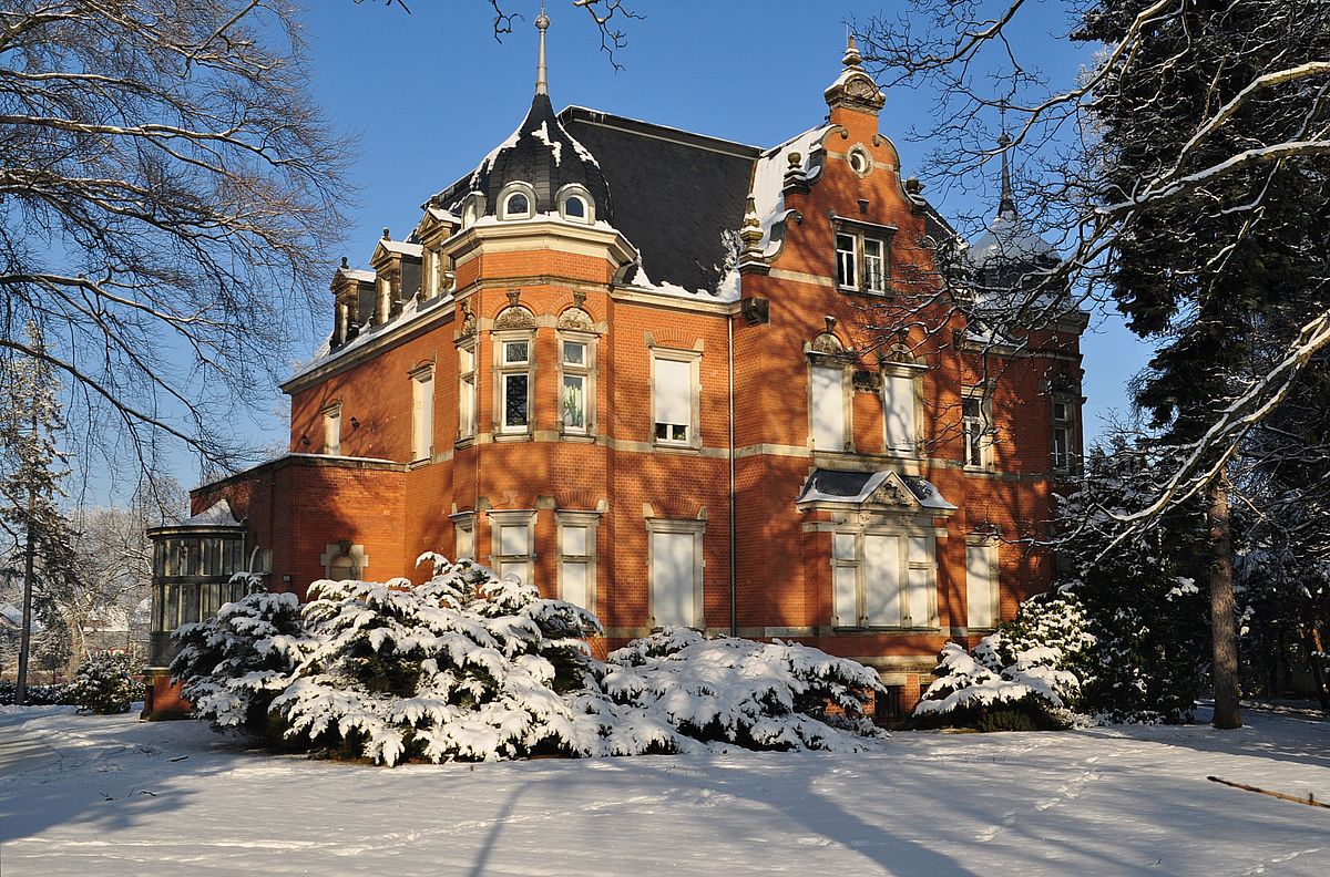 Villa im winterlichen Neugersdorf