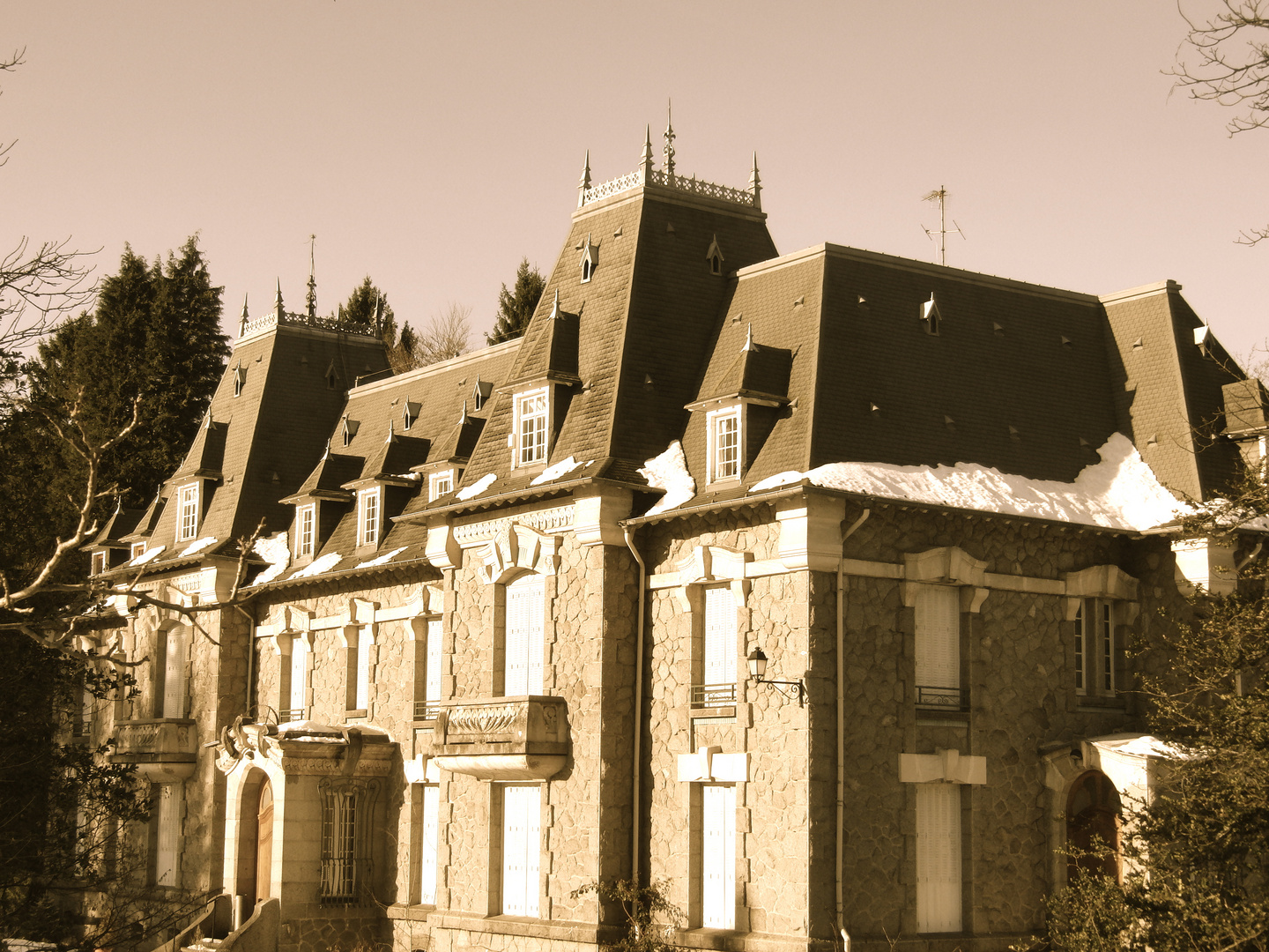 Villa in Quieux