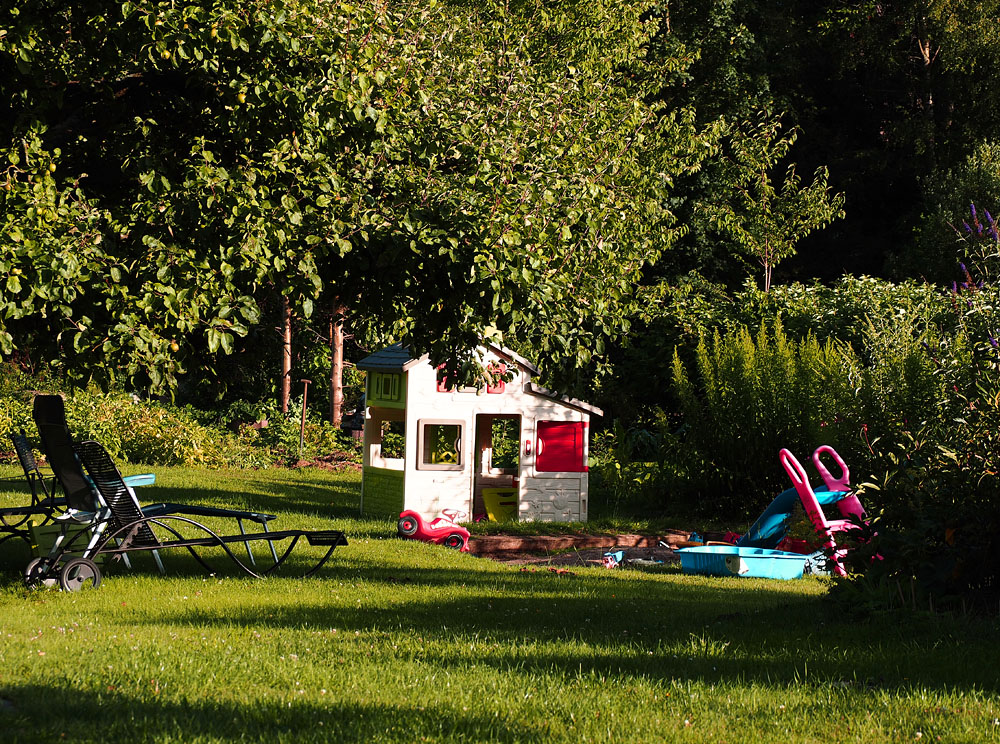 Villa Kunterbunt im Abendlicht