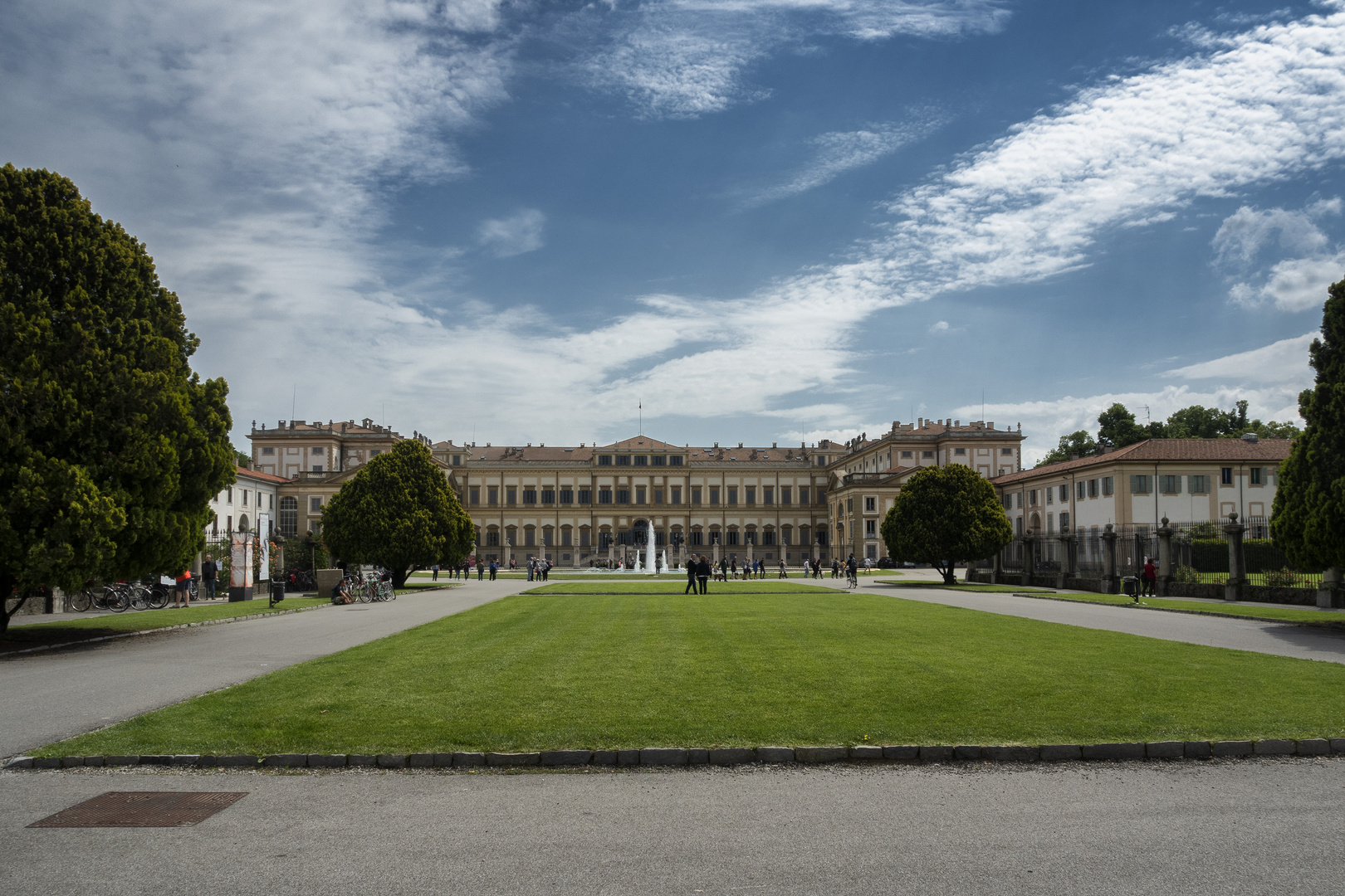 Villa Reale di Monza, giardino ingresso