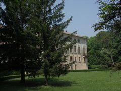 Villa Sagramosa (in Illasi) vom Garten aus gesehen