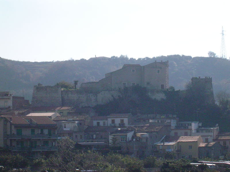 VILLAFRANCA TIRRENA castello di bauso