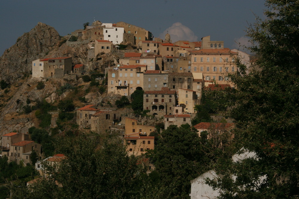 village corse , speloncato