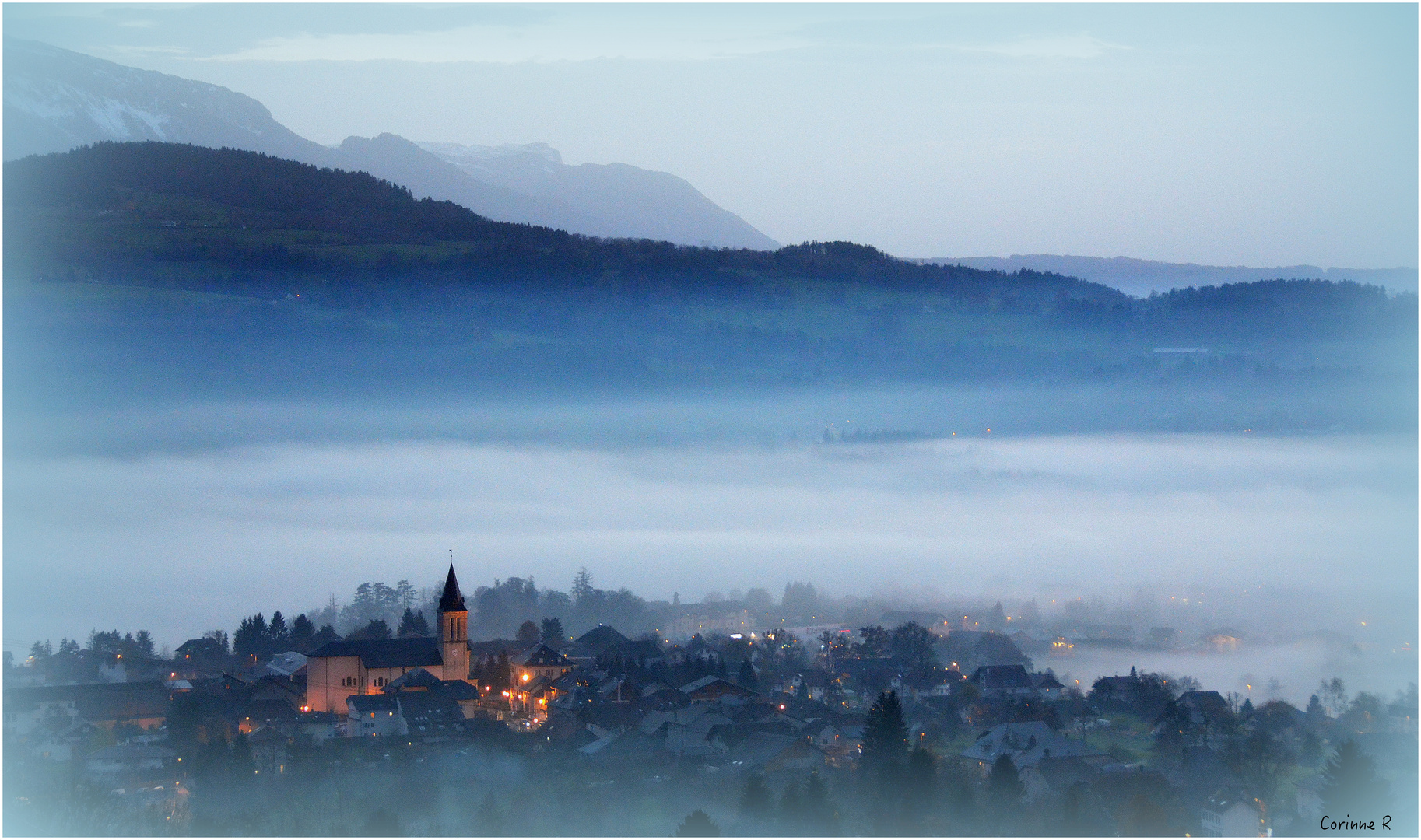 Village dans la brume photo et image | nature, paysages, les alpes Images  fotocommunity