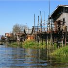 Village lacustre sur le lac Inlé.