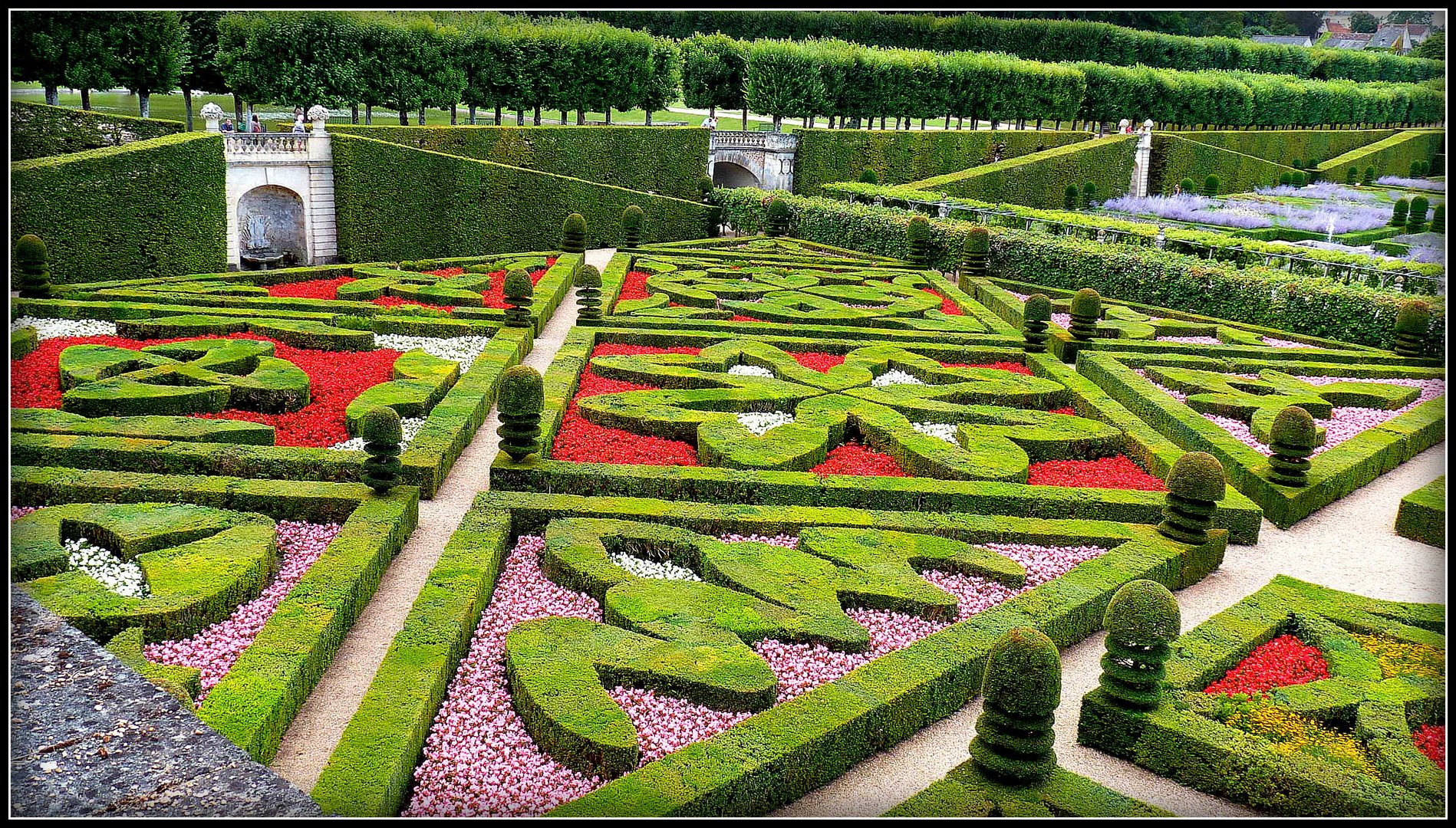 VILLANDRY 