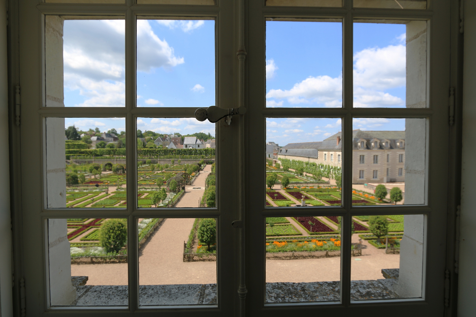 Villandry - Blick durchs Fenster ....