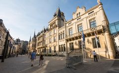 Ville-Haute - Rue du marché-aux-Herbes - Palais Grand-Ducal - 01