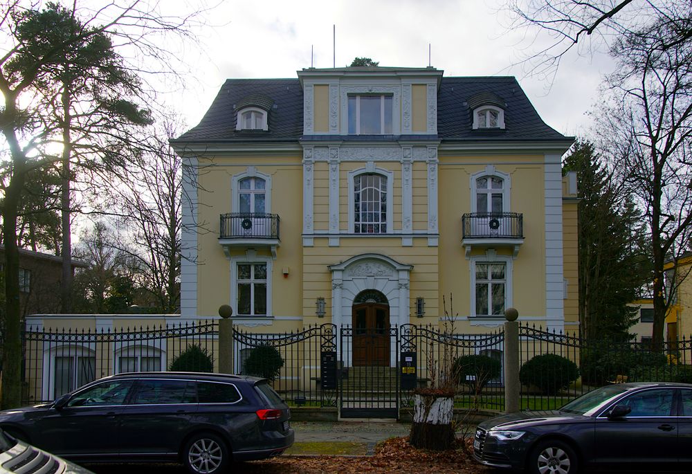 Villen im Grunewald: Villa Dobrin