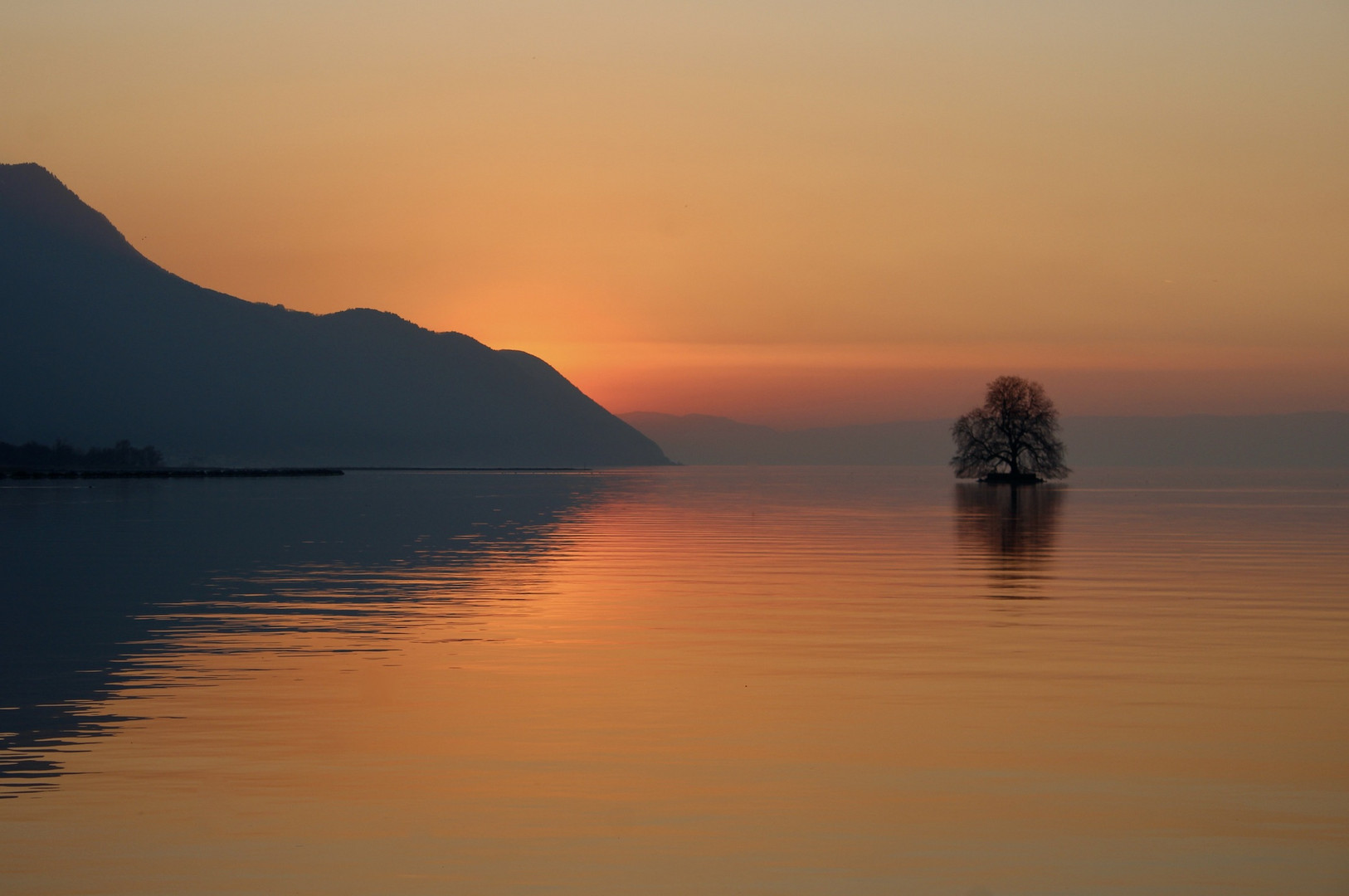 Villeneuve Sonnenuntergang