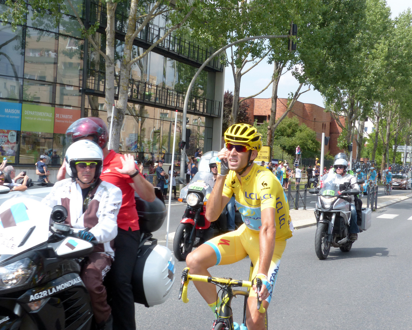 Vincenzo Nibali au départ de la dernière étape du tour 2014 ©