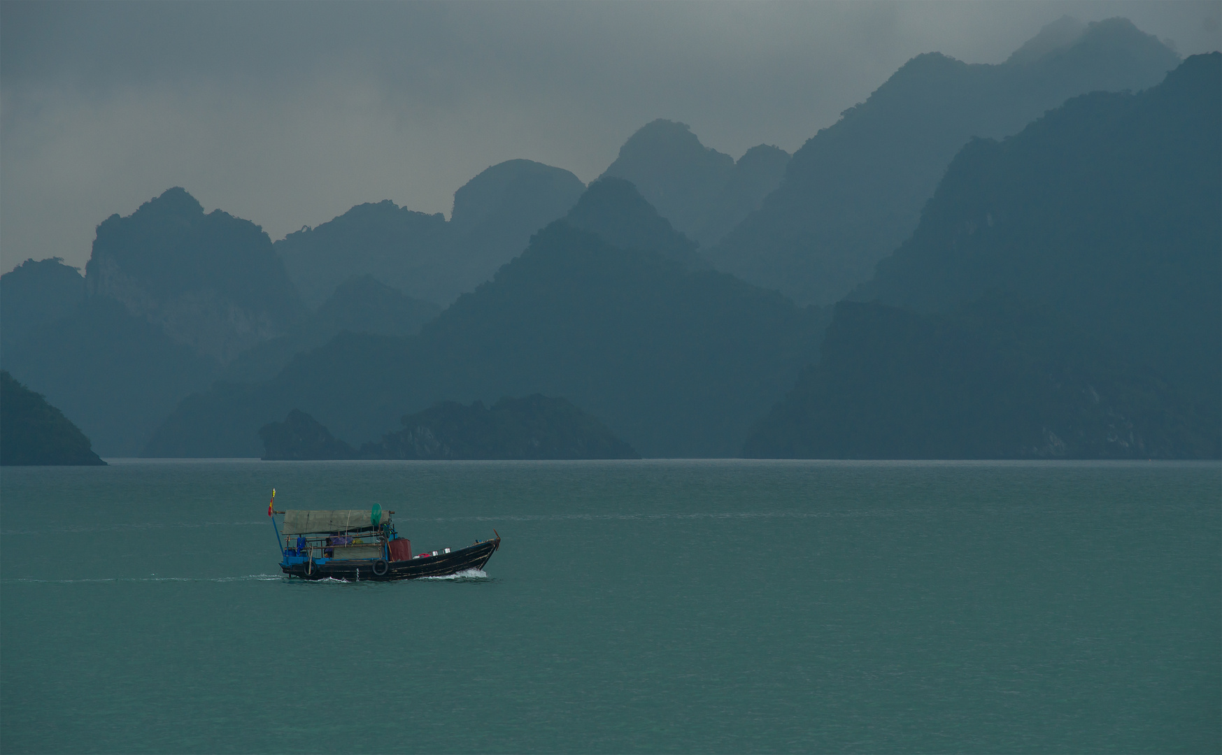 Vinh Ha Long.