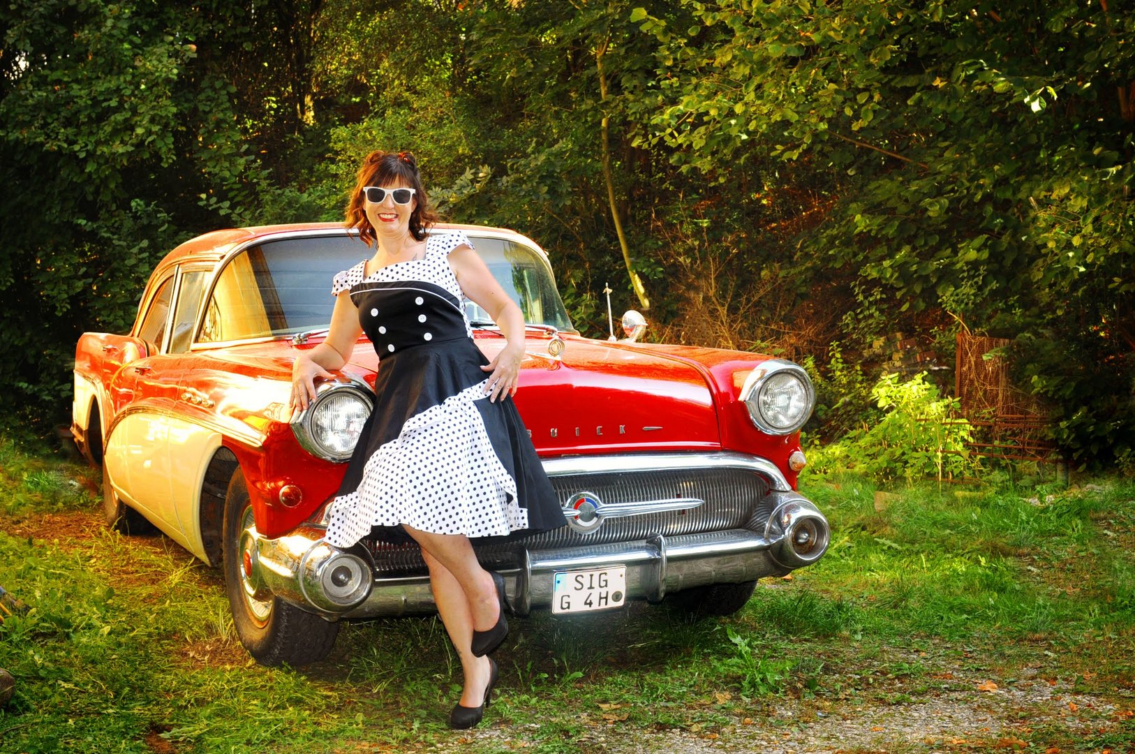 vintage car  &  girl