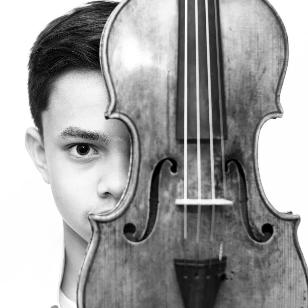 Violin Boy