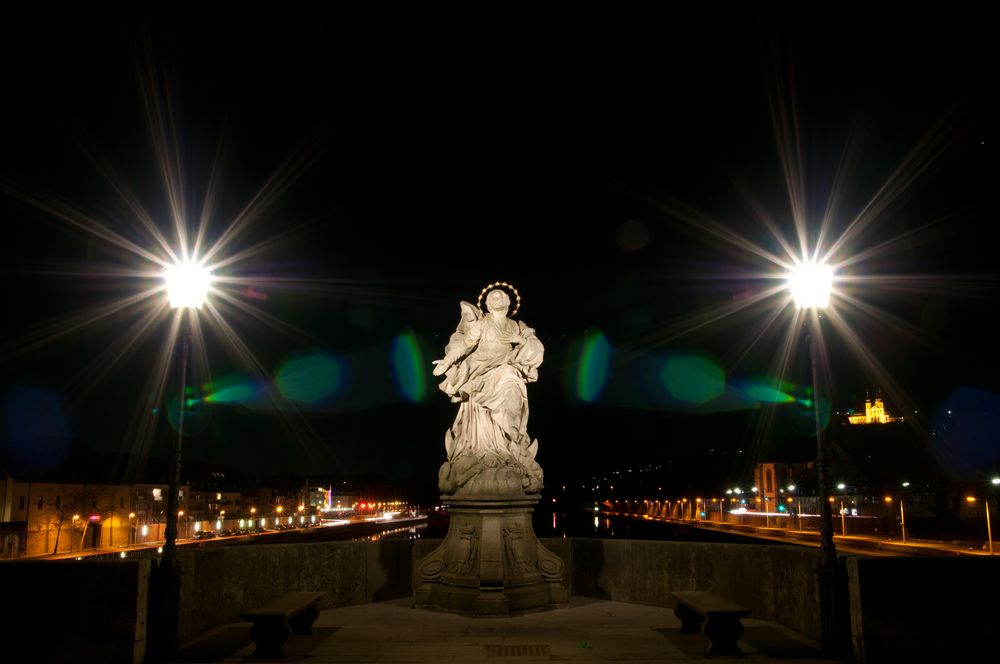 Virgin Mary - Alte Mainbrücke