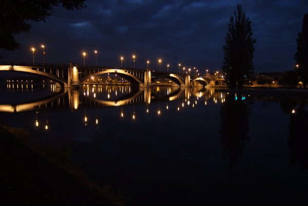 Vise Belgien bei Nacht