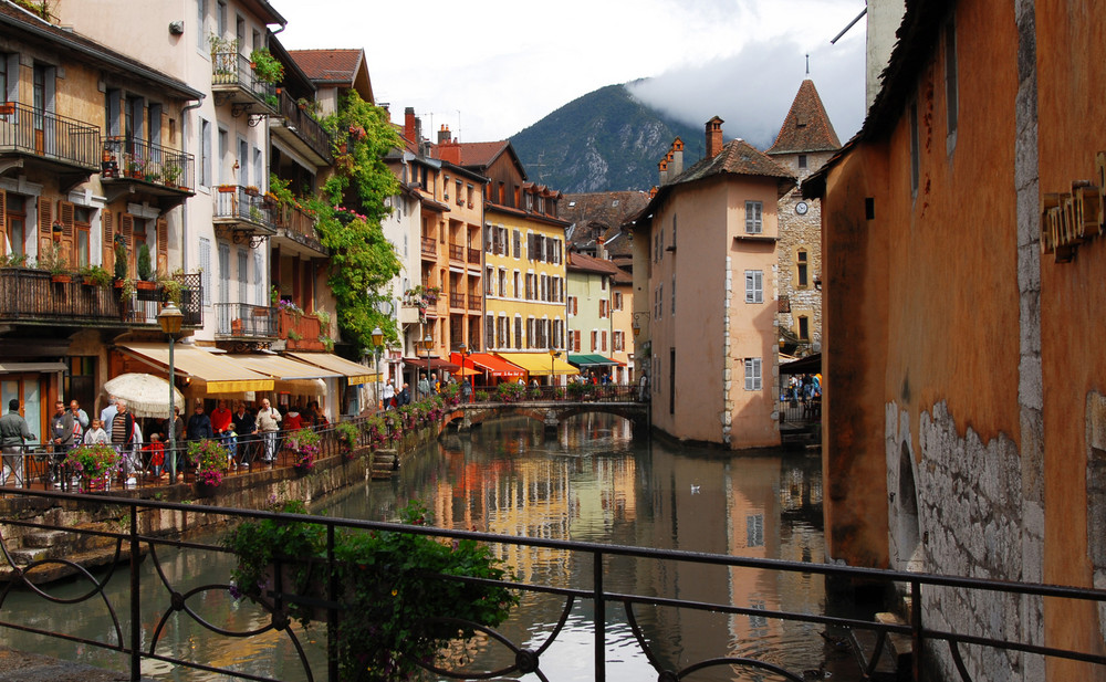 Visita ad ANNECY... ( durata totale quattro ore di cui, tre di diluvio quasi universale)