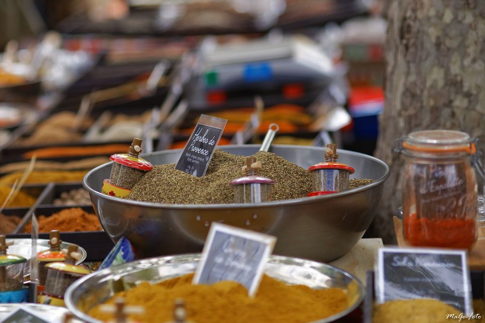 Visite au marché de Bédoin (1) - Herbes de Provence