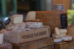 Visite au marché de Bédoin (5) - Fromage 