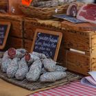 Visite au marché de Bédoin (6) - le saucisson 