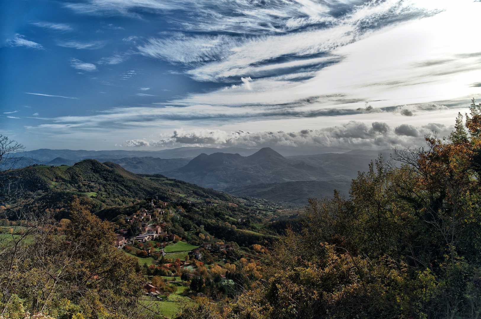 Vista da Pietracolora (BO) HDR