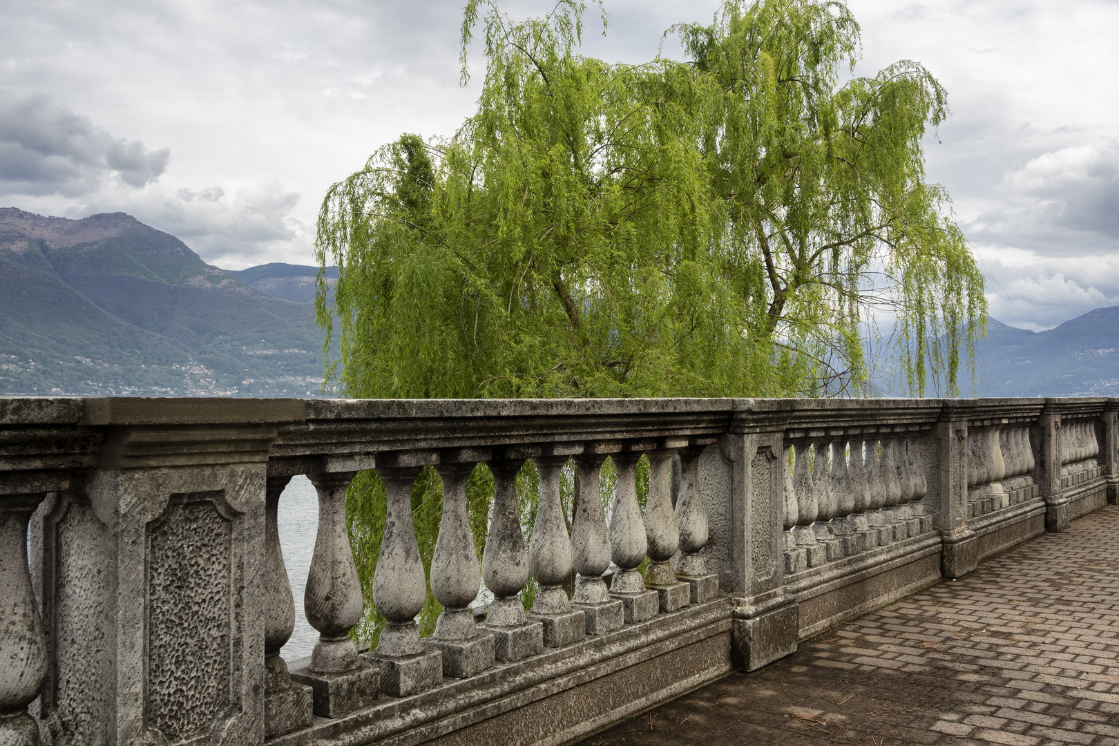 Vista dai giardini di Porto Valtravaglia