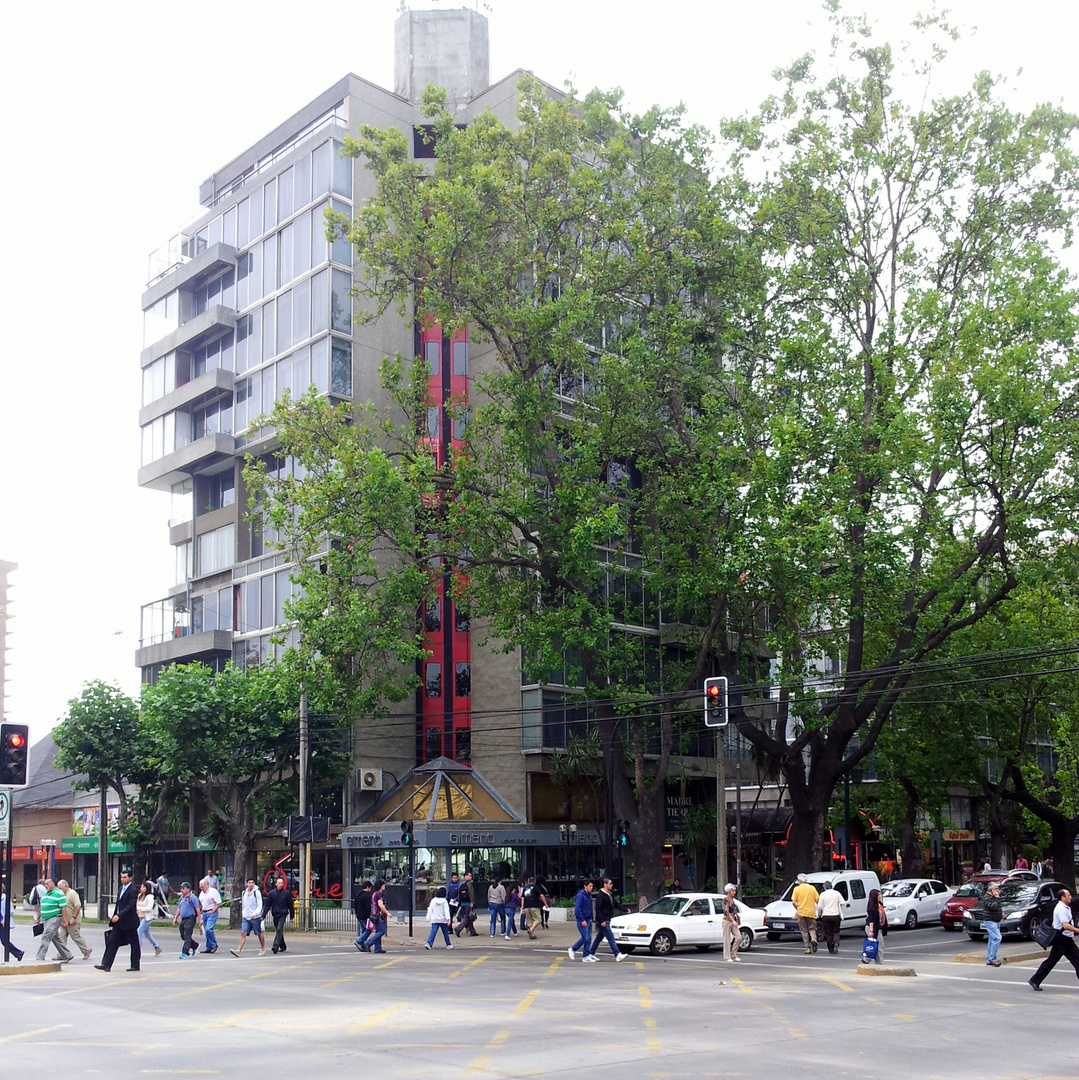 Vista de Avenida Libertad con Uno Norte en Viña del Mar