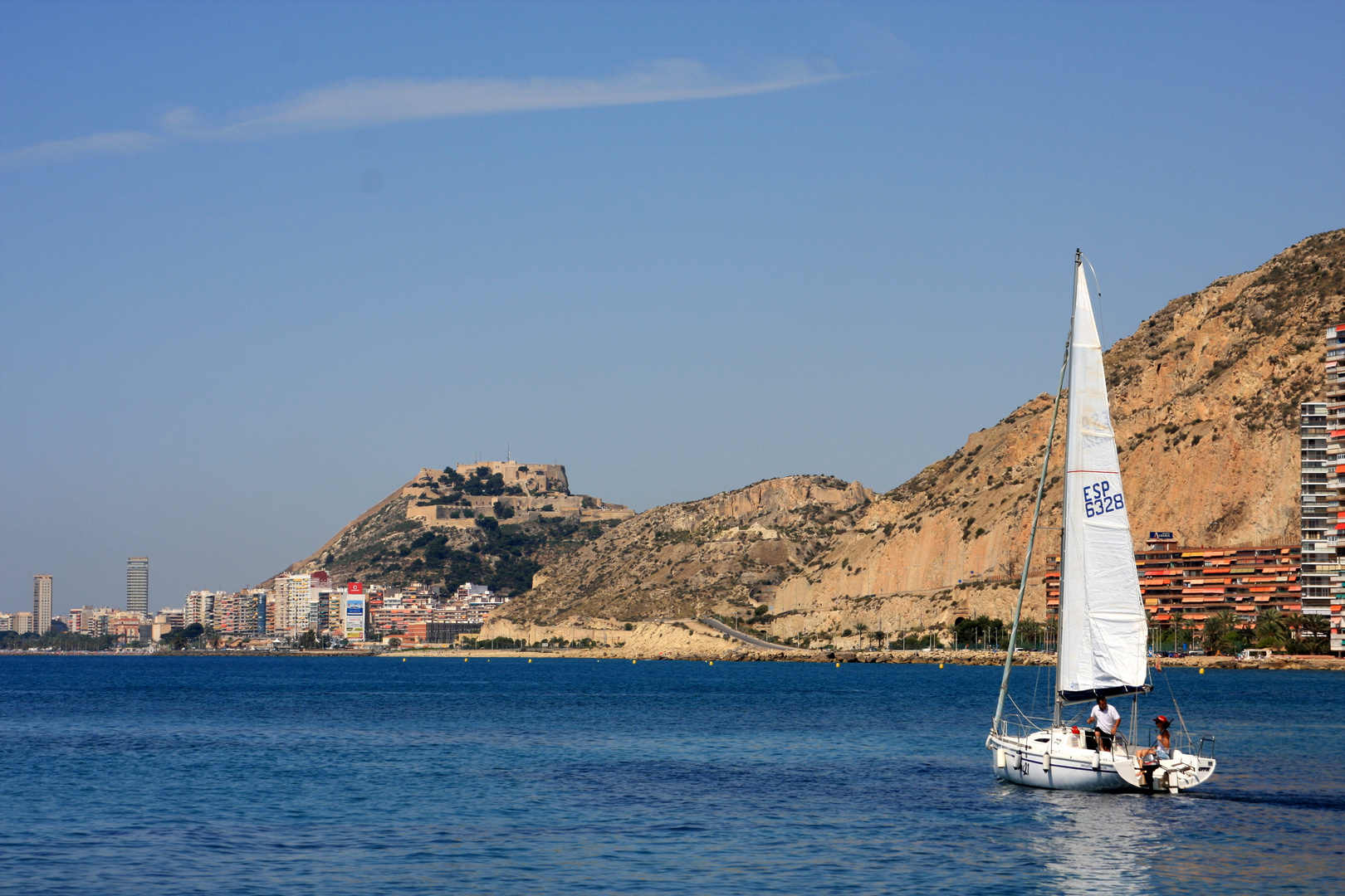 Vista de la ciudad de Alicante desde la Albufera de Alicante (Club nautico Costablanca)