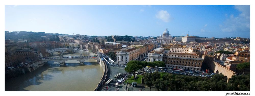 Vista de San Pedro y el rio Tiber